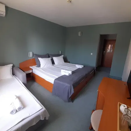 Family Saga Hotel 3*