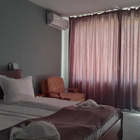 Отель Family Saga