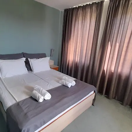 Family Saga 호텔 라브다