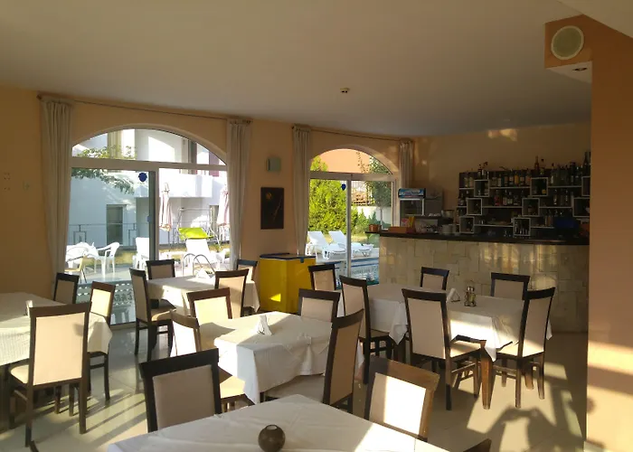 ホテル ファミリー サガ ラヴダ